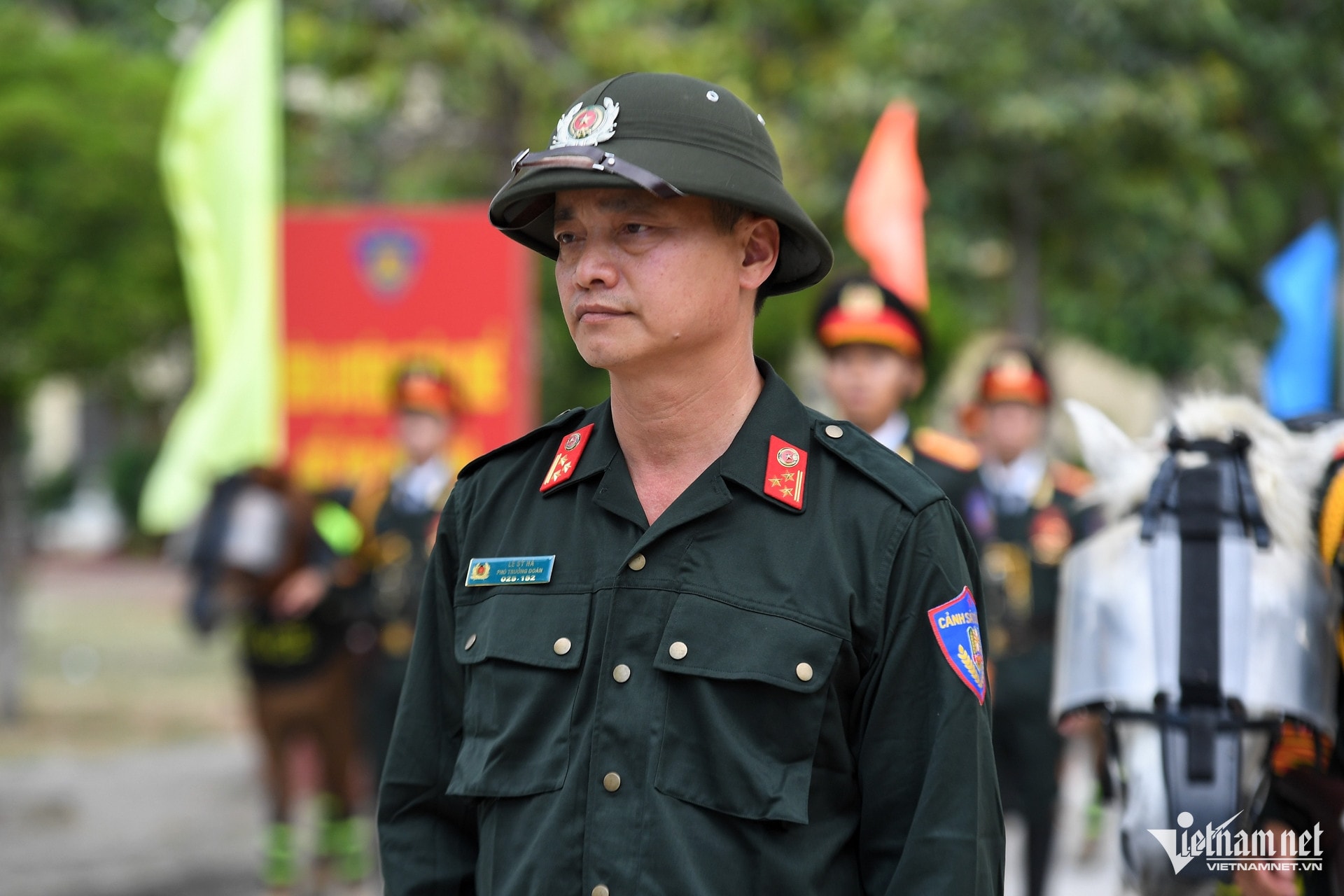 W-dieu binh 30 4 30.jpg
