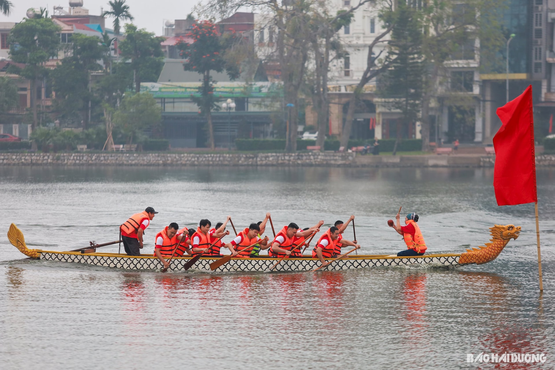 dua-thuyen-chai-8.jpg