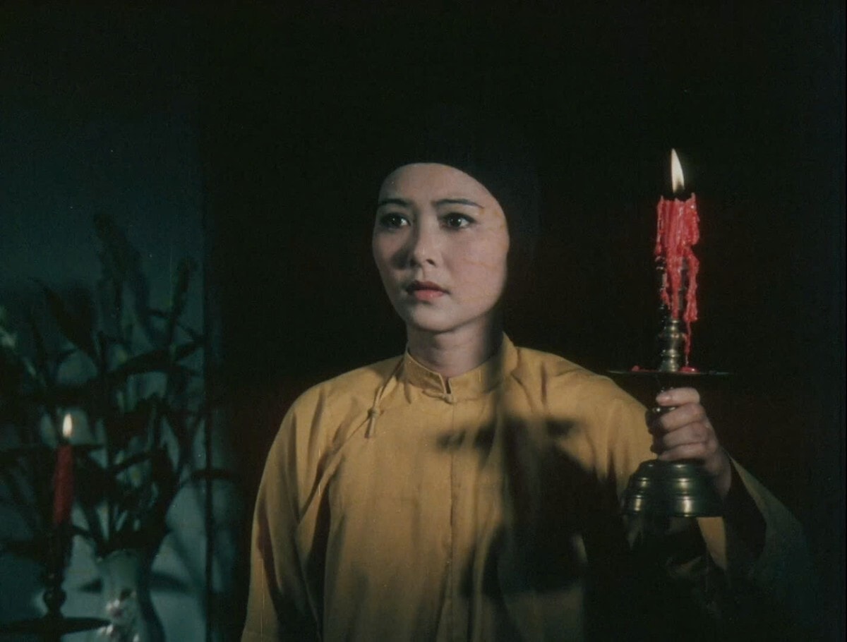 ni-co-huyen-trang.jpg