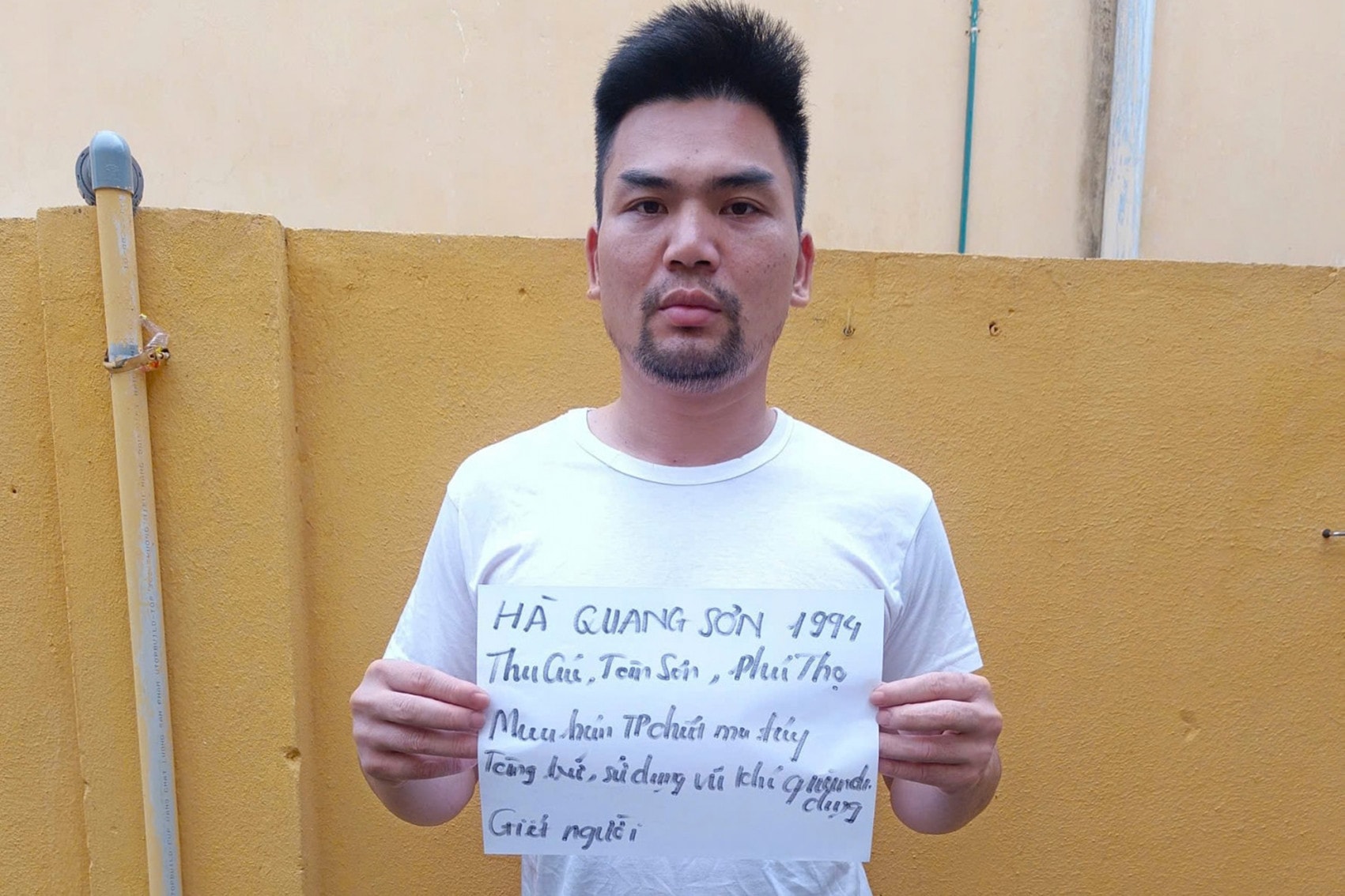 ha quang son.jpg