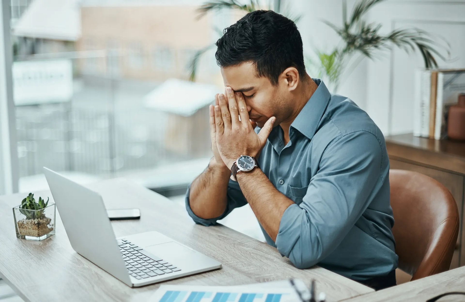 52% số người được hỏi hiện đang cảm thấy kiệt sức khi làm việc. (Ảnh: Getty)