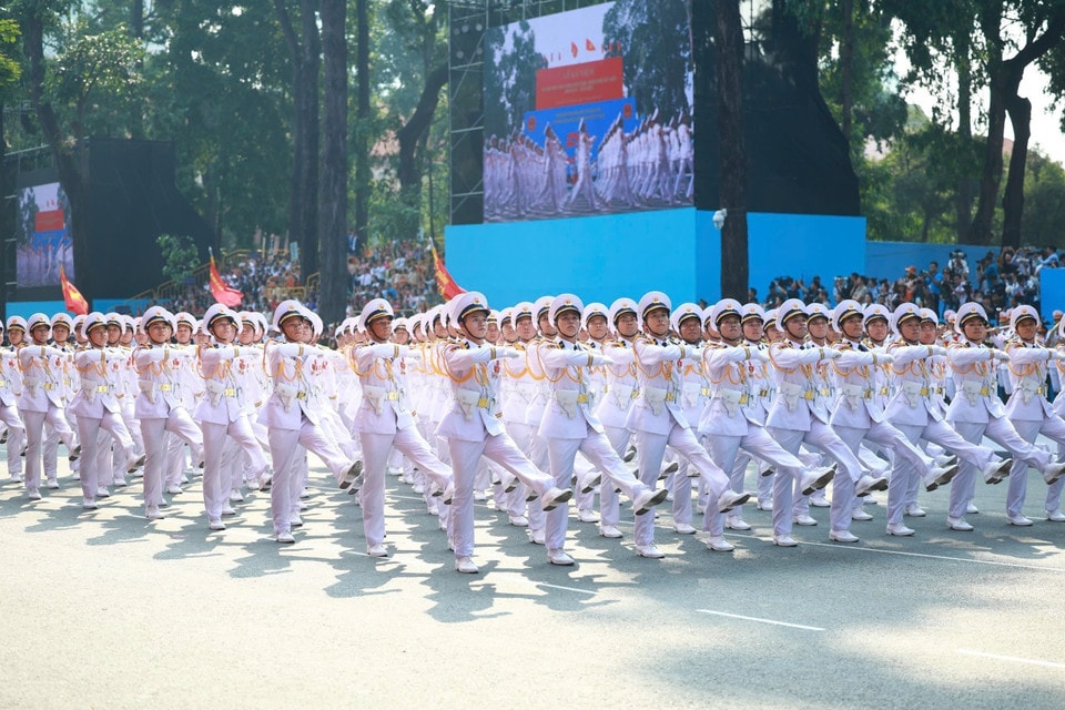 The Navy officers march past the grandstand. Photo: VNA