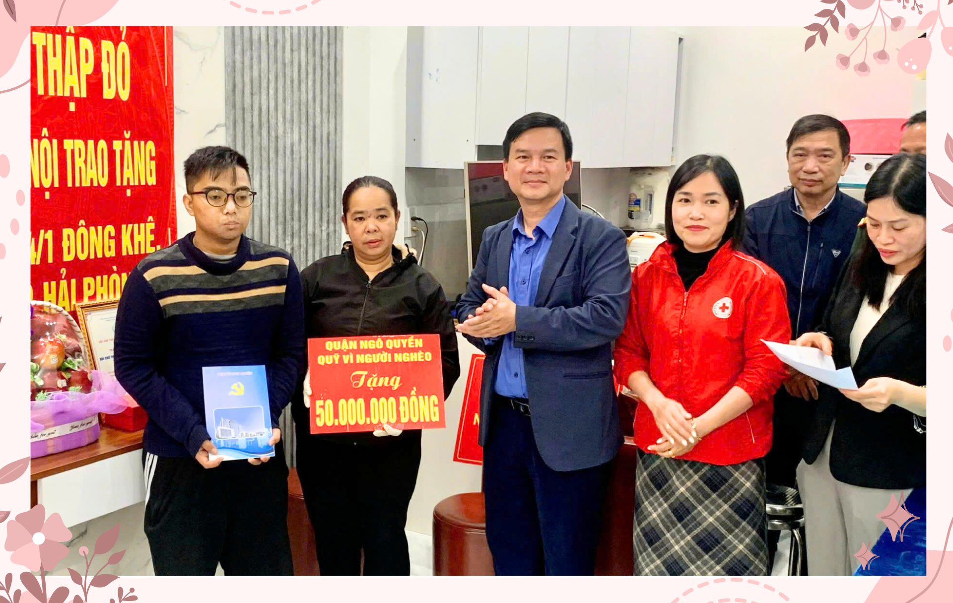 Ủyban MTTQ Việt Nam - Hội Chữ thập đỏ quận Ngô Quyền vận động các đơn vị, nhà tàitrợ ủng hộ kinh phí xây nhà tặng người dân có hoàn cảnh khó khăn.