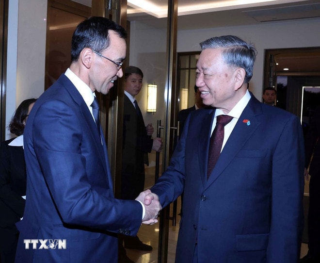 ttxvn-tong-bi-thu-to-lam-hoi-kien-chu-tich-thuong-vien-kazakhstan-3.jpg