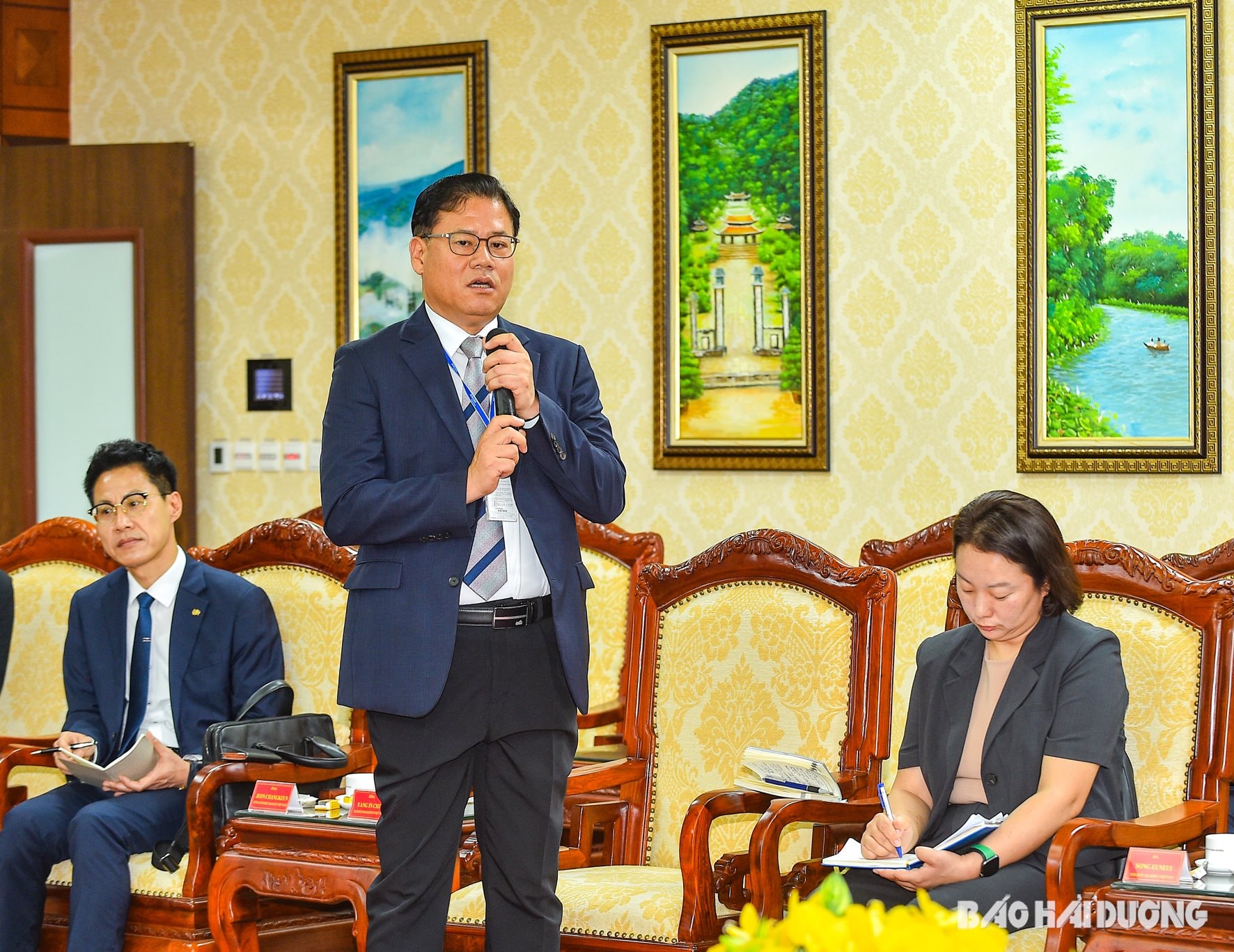 Lãnh đạo Công ty TNHH Hyundai Kefico Việt Nam phát biểu tại buổi làm việc