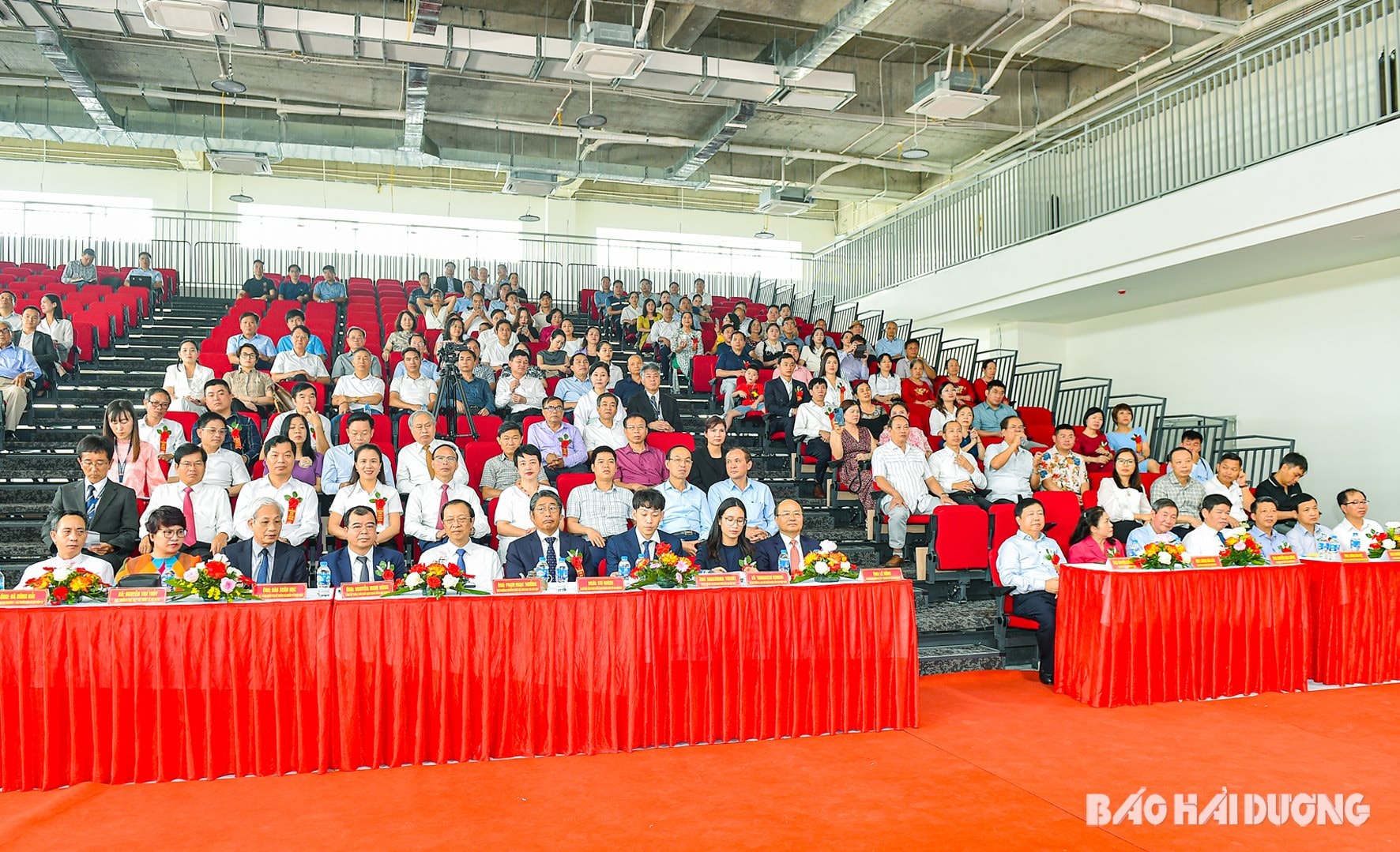 khanh-thanh-truong-quoc-te-nhat-ban-hai-duong-2.jpg