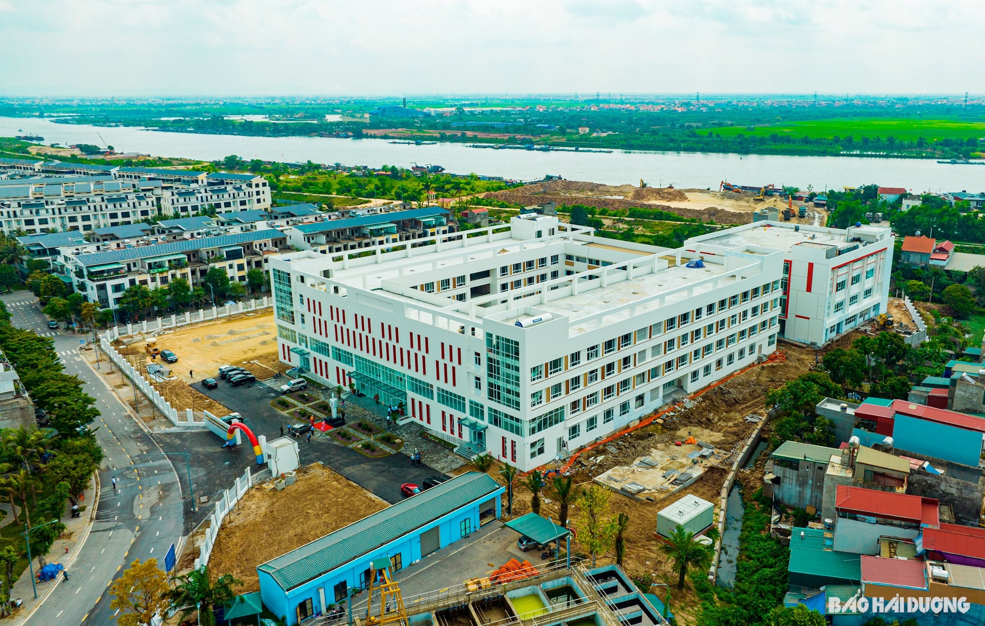 khanh-thanh-truong-quoc-te-nhat-ban-hai-duong-3.jpg