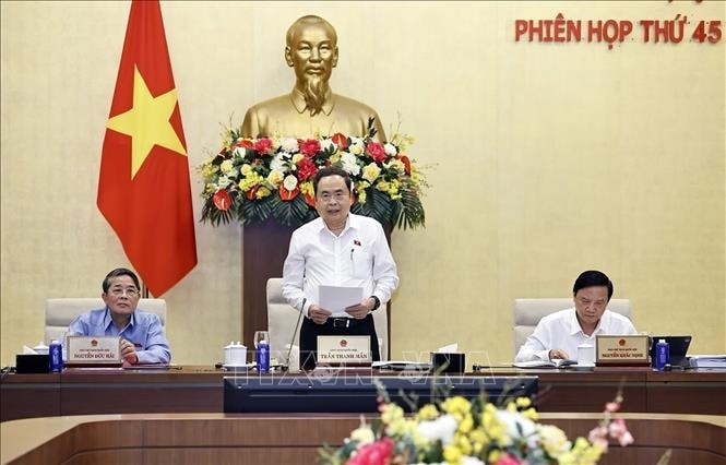 khai-mac-phien-hop.jpg
