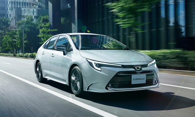 Corolla tại Nhật Bản sẽ chỉ còn bản động cơ hybrid kể từ 9/5. Ảnh: Toyota