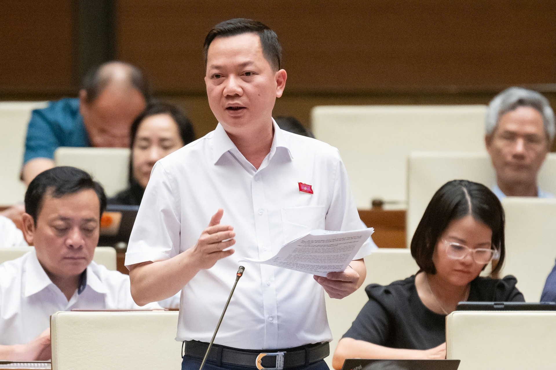 Đại biểu Trịnh Xuân An phát biểu. (Ảnh: Quochoi.vn)