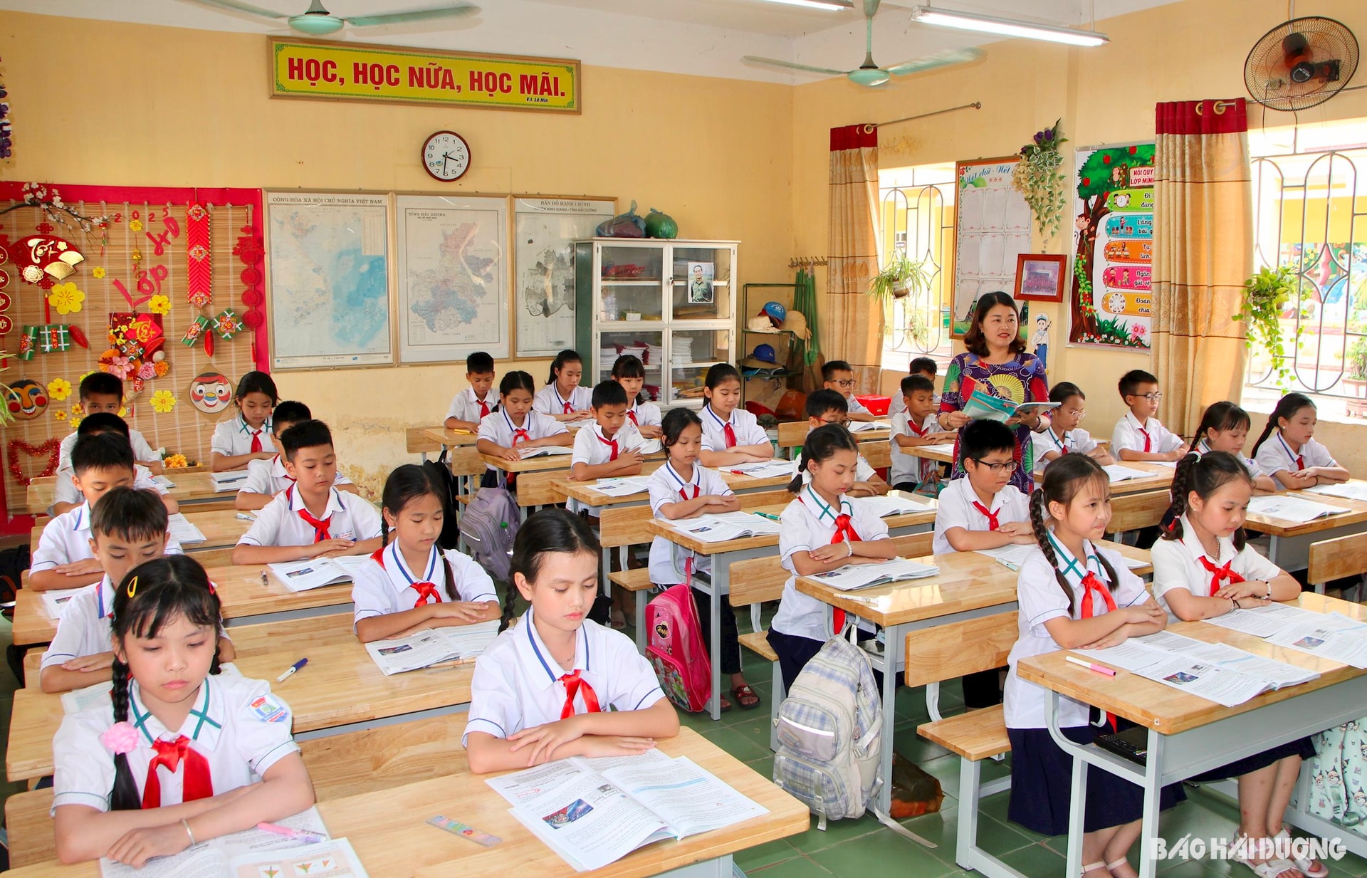 tieu-hoc.jpg