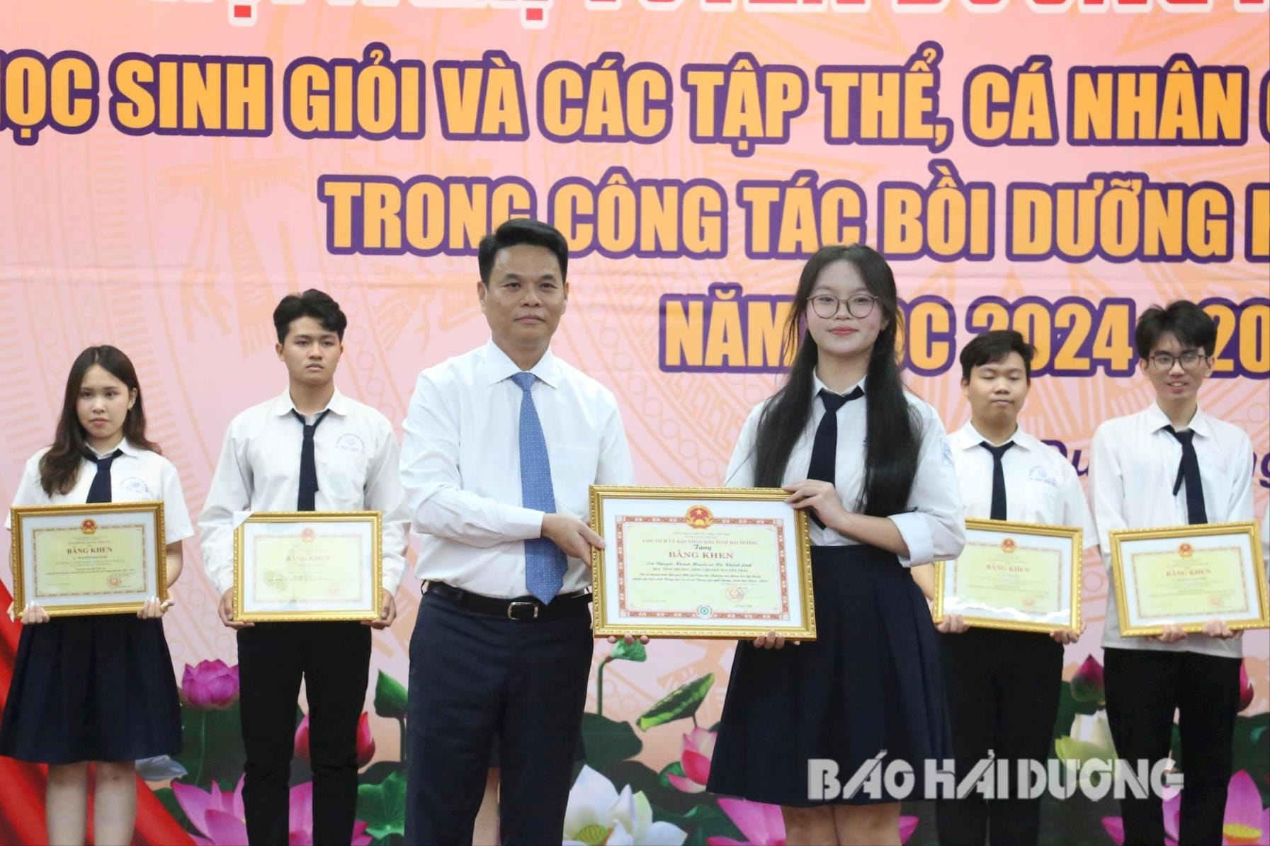chu-tich-ubnd-tinh(1).jpg