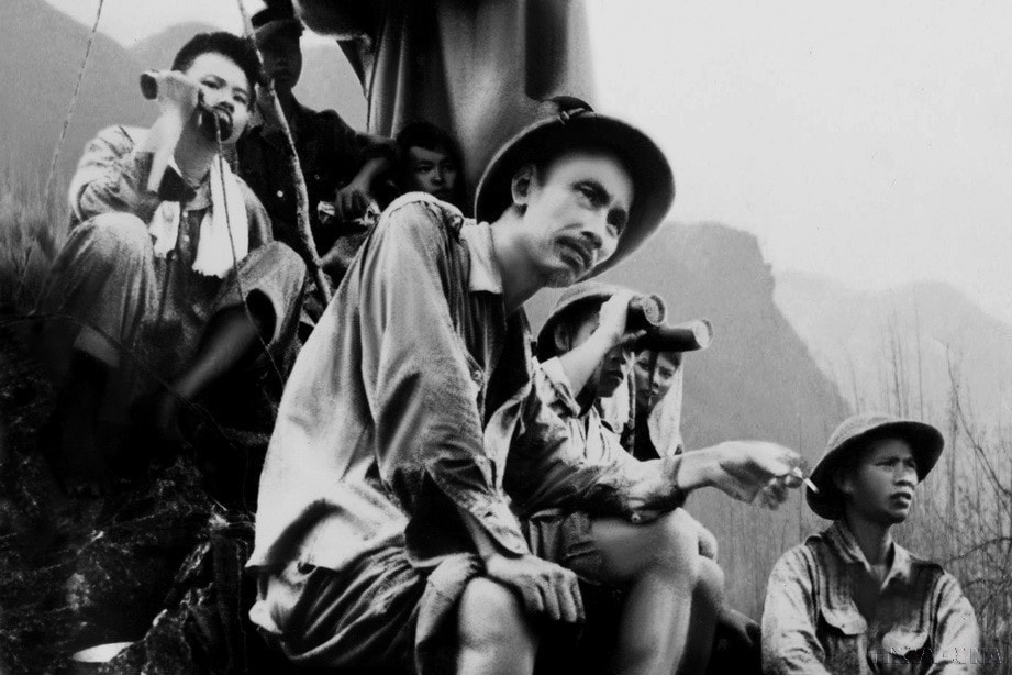 President Ho Chi Minh directly commands the Dong Khe front (Cao Bang) during the 1950 Border Campaign. (Photo: VNA)