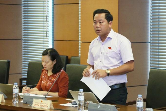 Đại biểu Dương Tấn Quân (Bệnh viện Bà Rịa, tỉnh Bà Rịa-Vũng Tàu). Ảnh: Cổng TTĐT Quốc hội