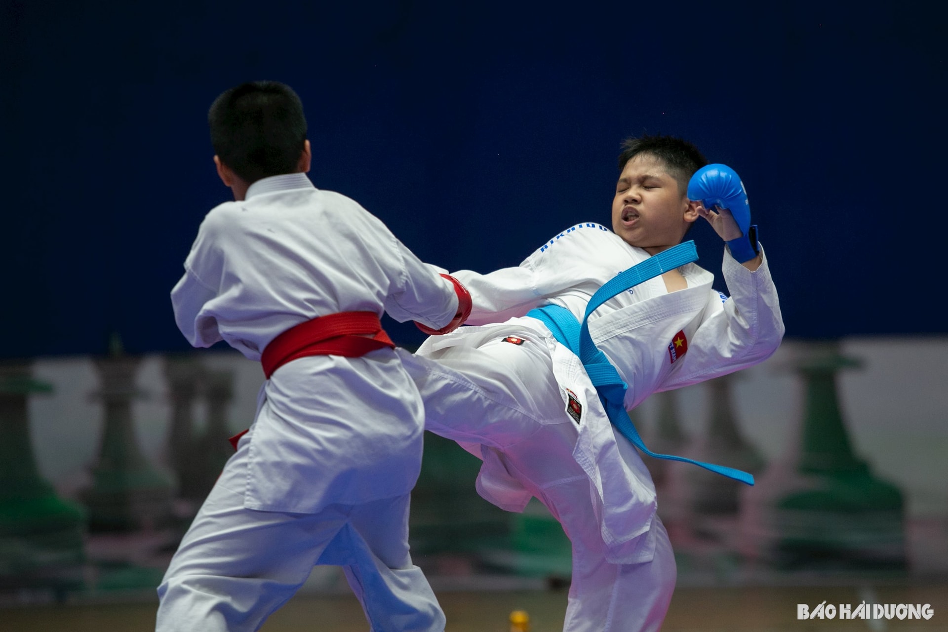 nguyen-viet-toan-tphd-ban-ket-tren45kg.jpg