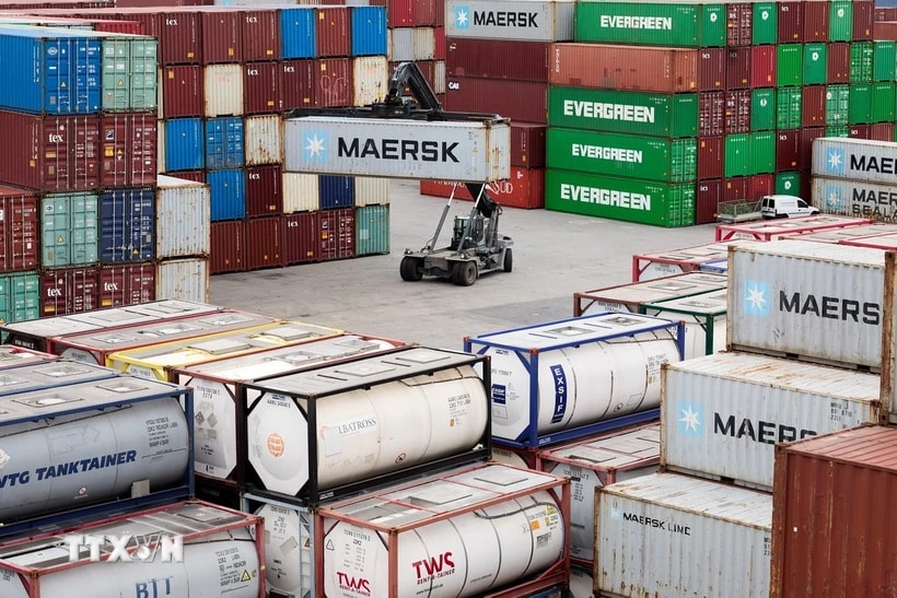Quang cảnh cảng hàng hóa tại Duisburg, Đức. (Ảnh: THX/TTXVN)