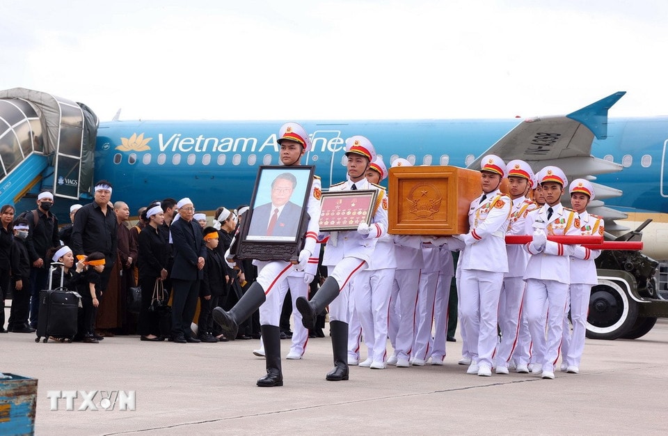 le-dua-tang-nguyen-chu-tich-nuoc-tran-duc-luong-tai-ha-noi-22.jpg