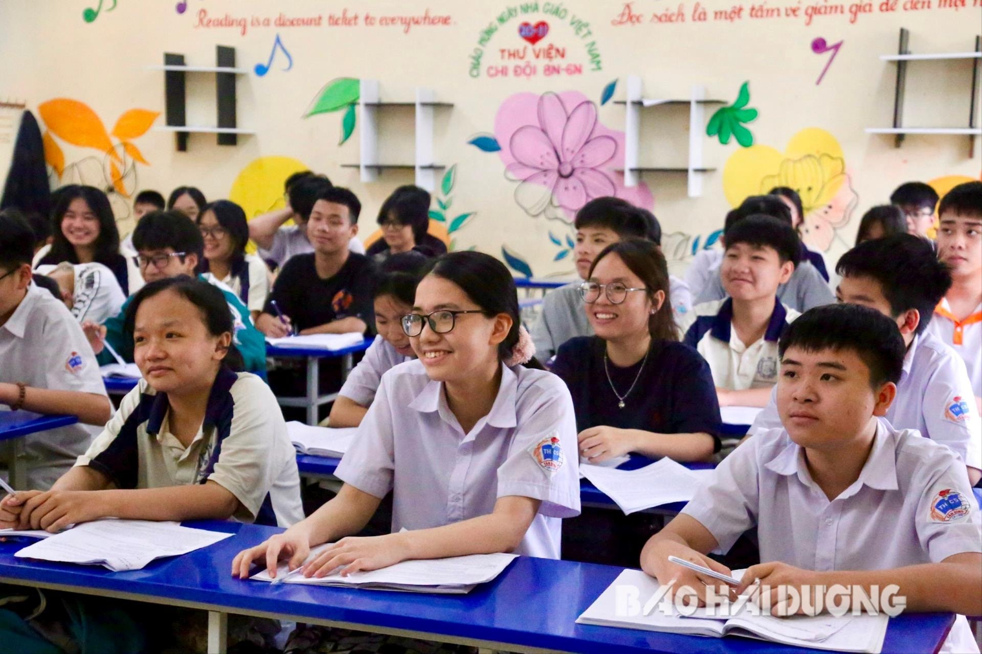 hoc-sinh-hai-duong(1).jpeg