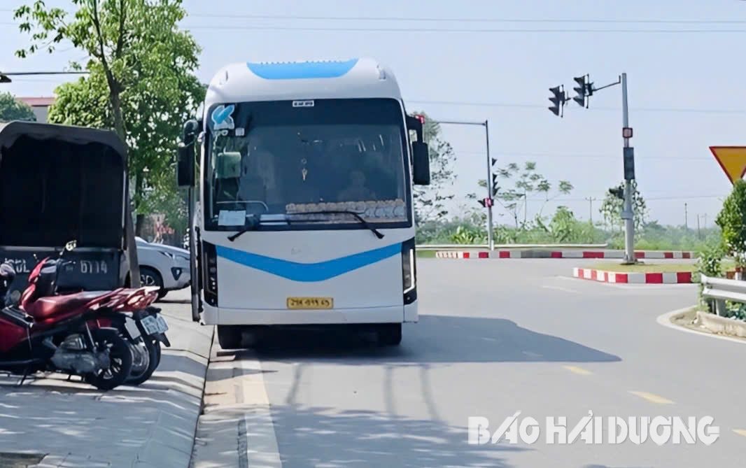 អ្នកដំណើរ-loading.jpg