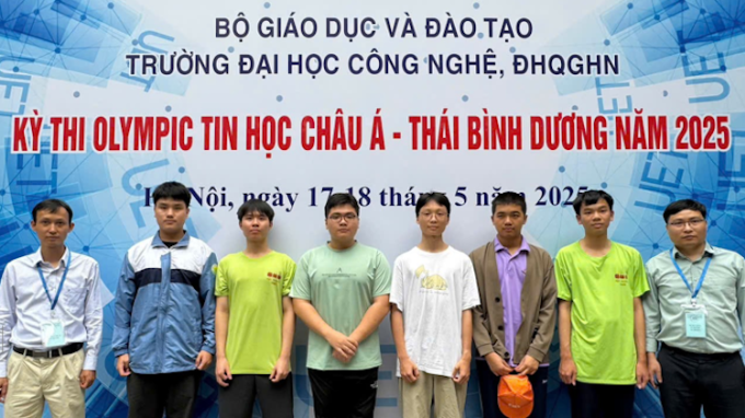 hoc-sinh-huy-chuong-vang.png