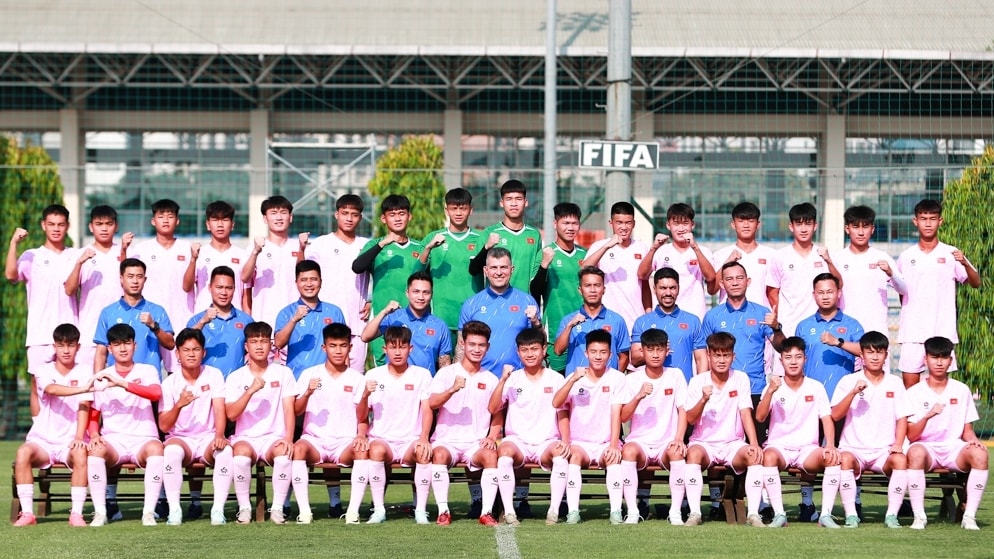 u16 viet nam - u16 australia thay tro hlv cristiano roland quyet thang hinh anh 1