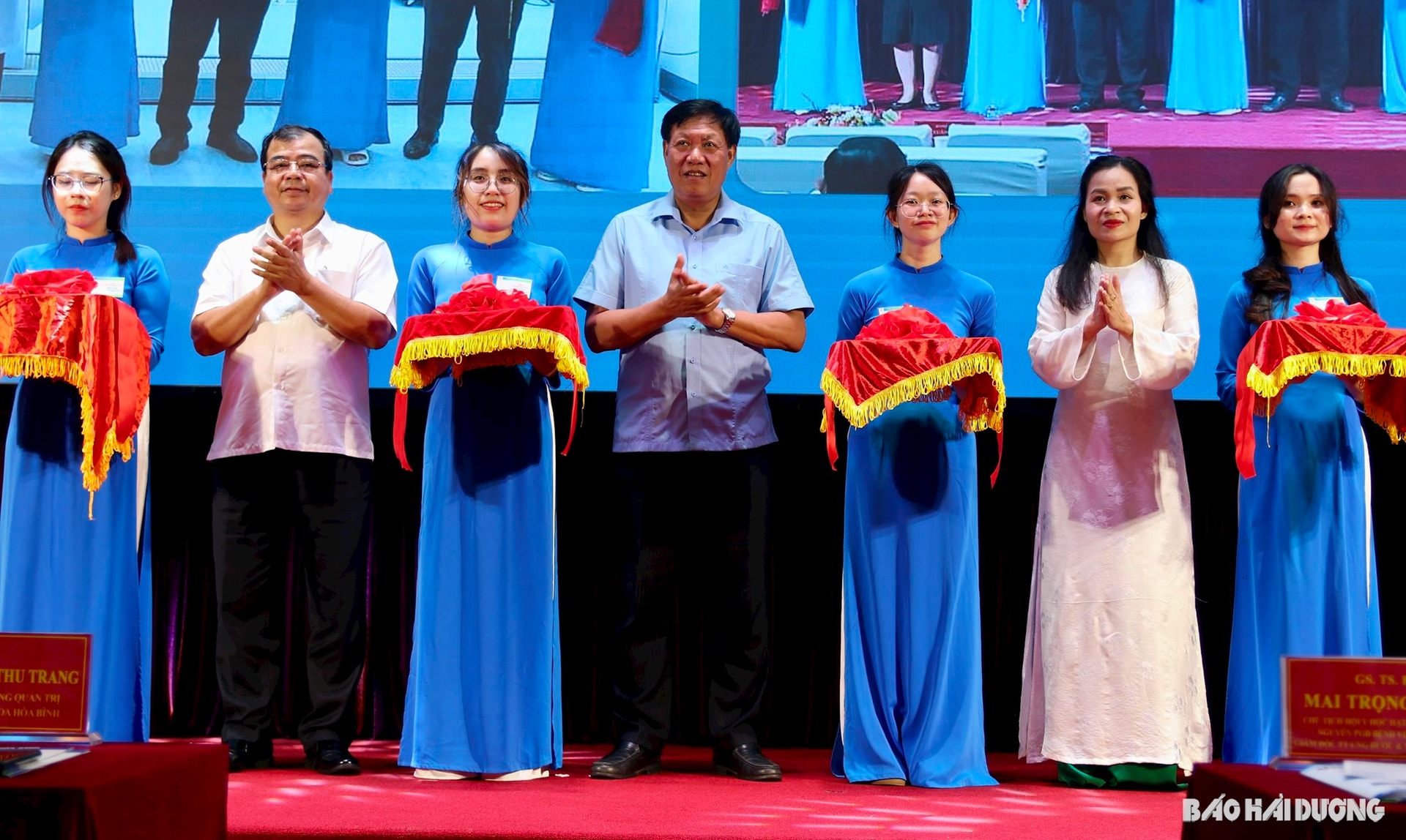 cat-bang-khai-truong.jpg
