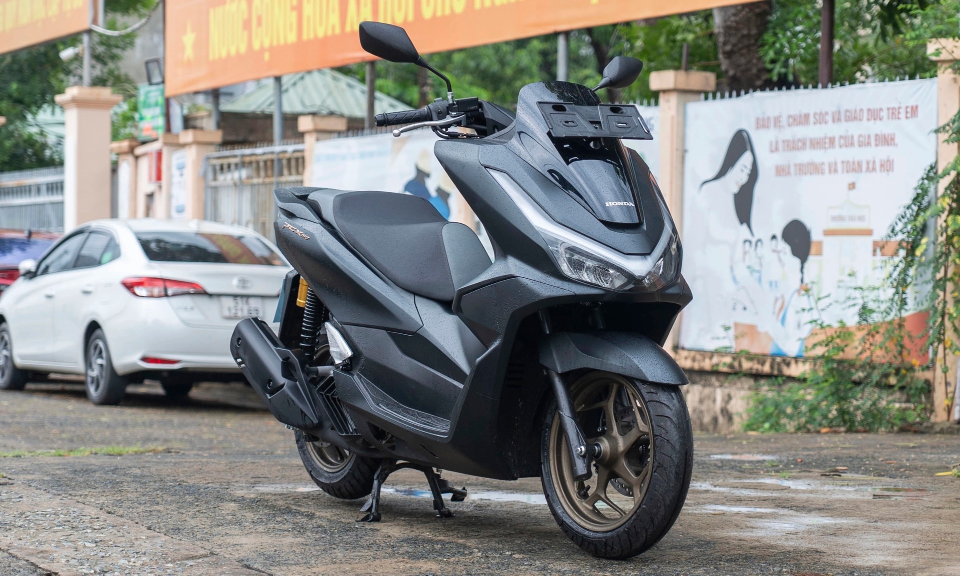 honda-pcx-160.jpg