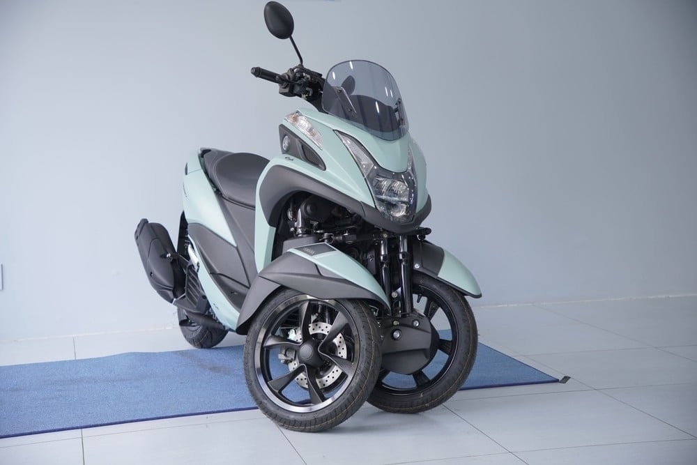 xe-may-banh-kep.jpg
