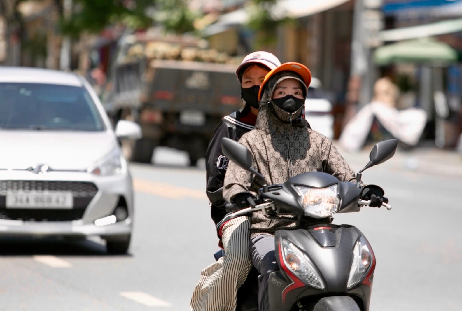 hai-duong-nang-nong-f4c69fdf3d7491e5892594dac656dd9a.jpg