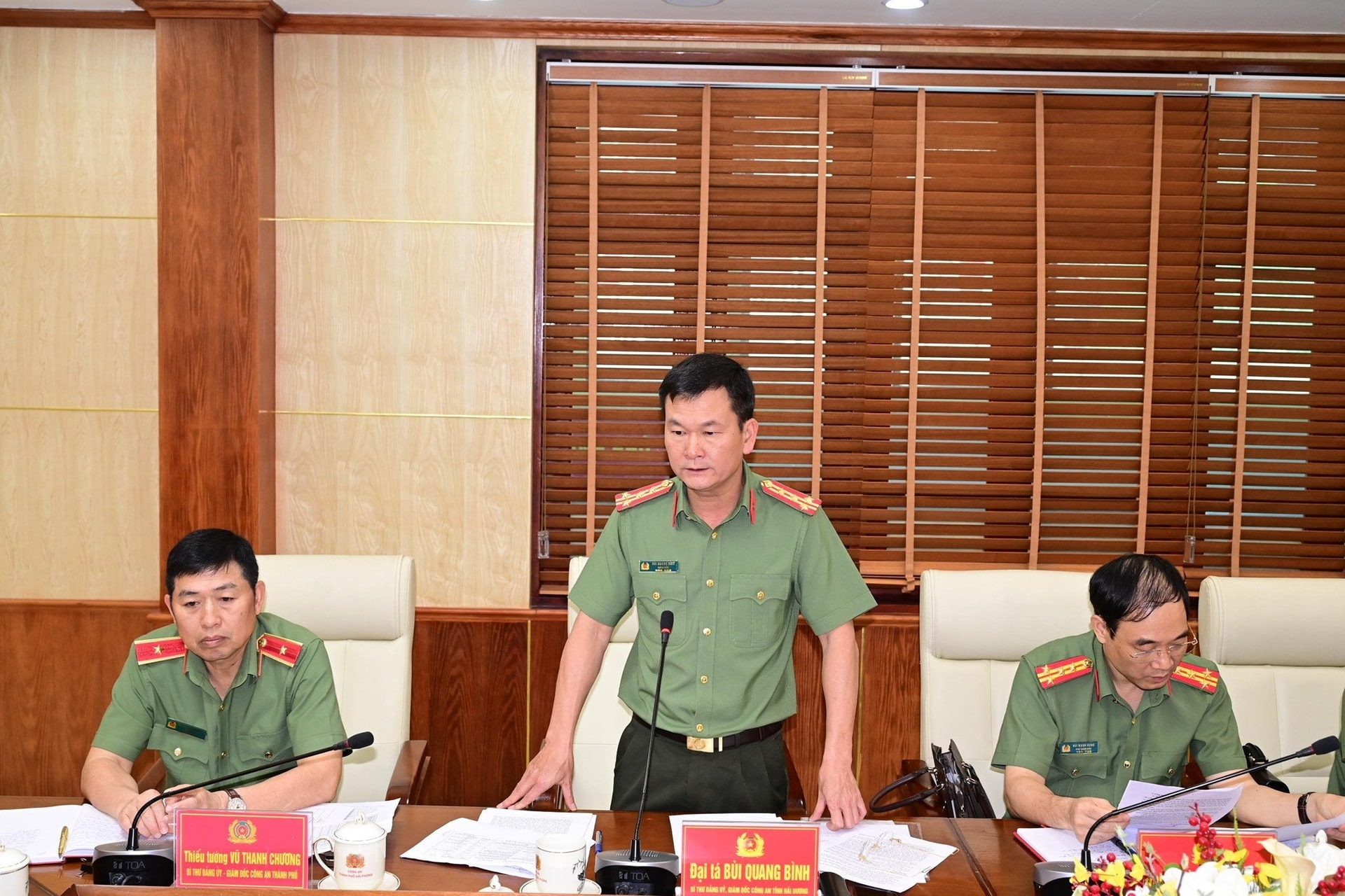 thu-truong-cong-an-1.jpeg