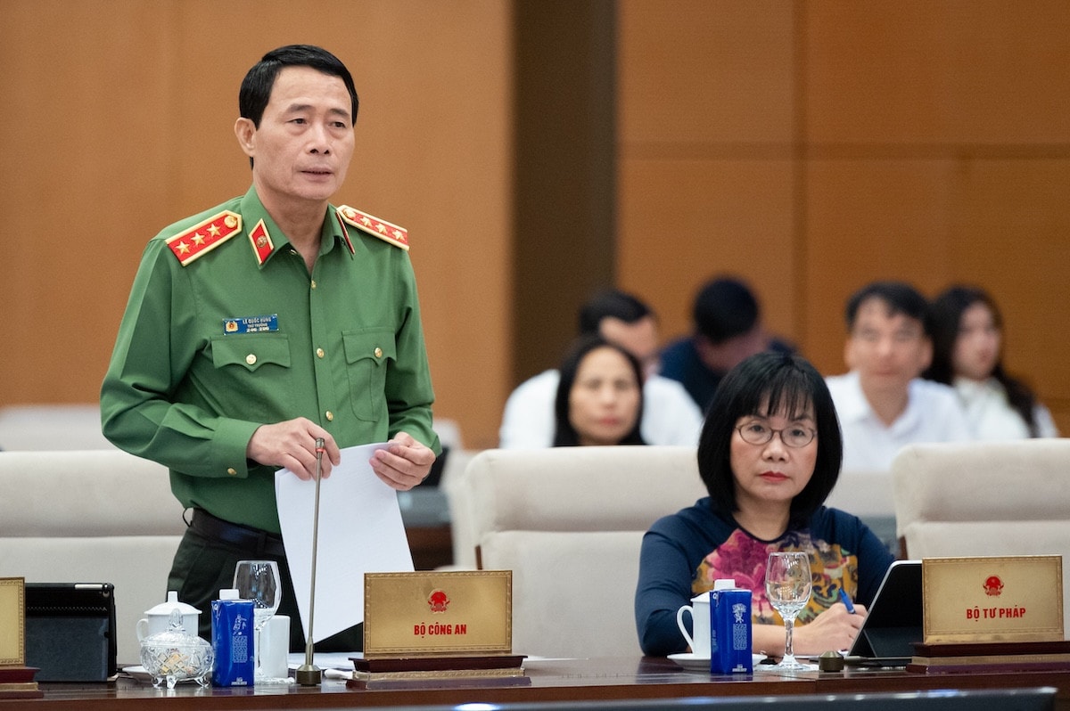 Z61_4060 Thứ trưởng Bộ Công An Lê Quốc Hùng.jpg