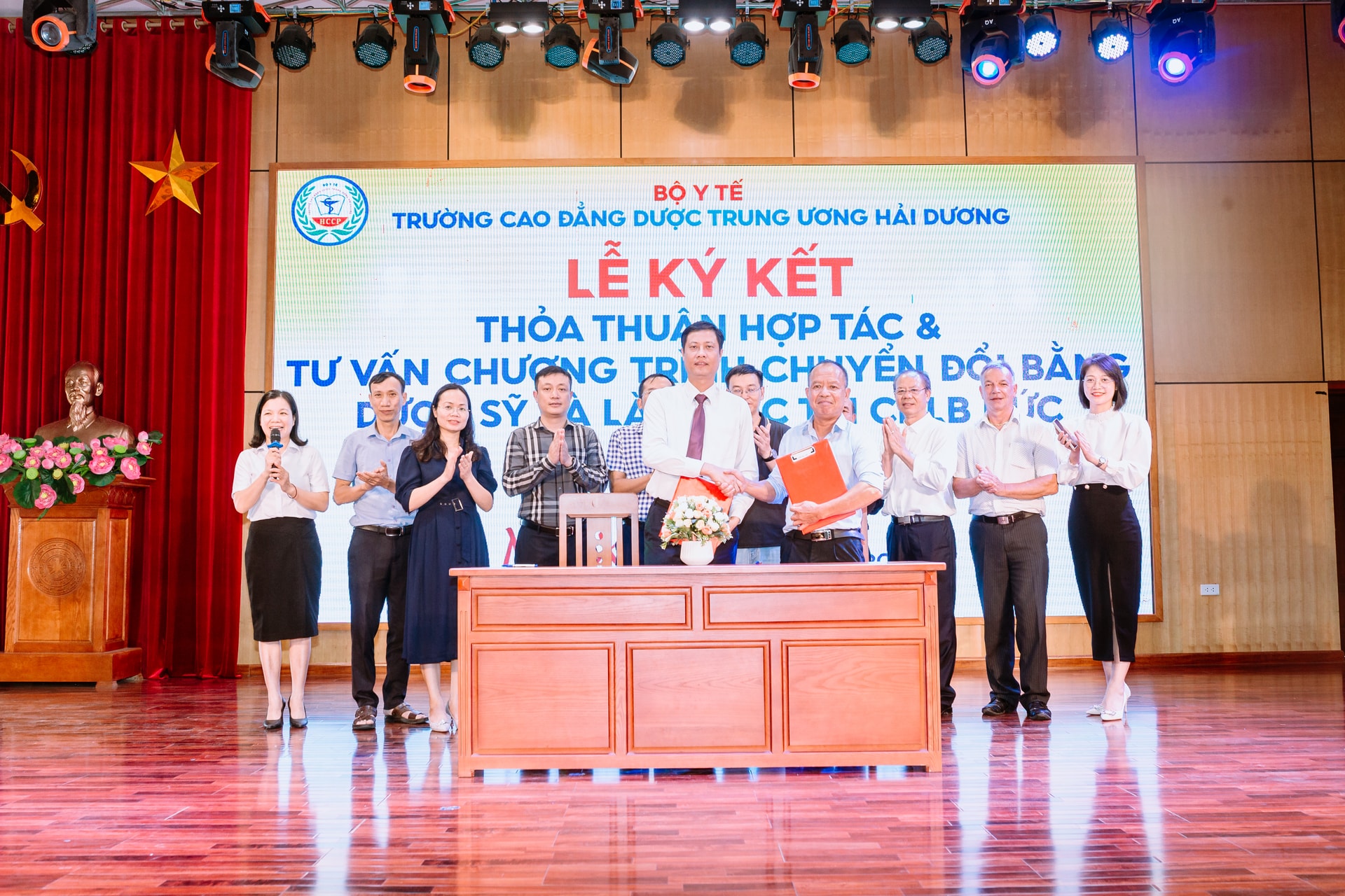 cao-dang-duoc7.jpg
