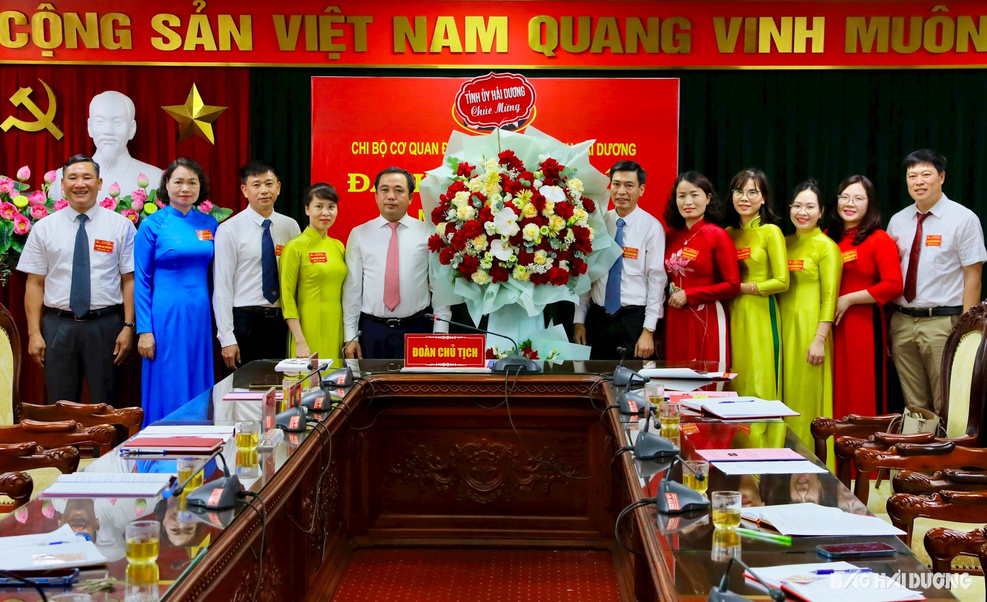 bi-thu-tinh-uy 2