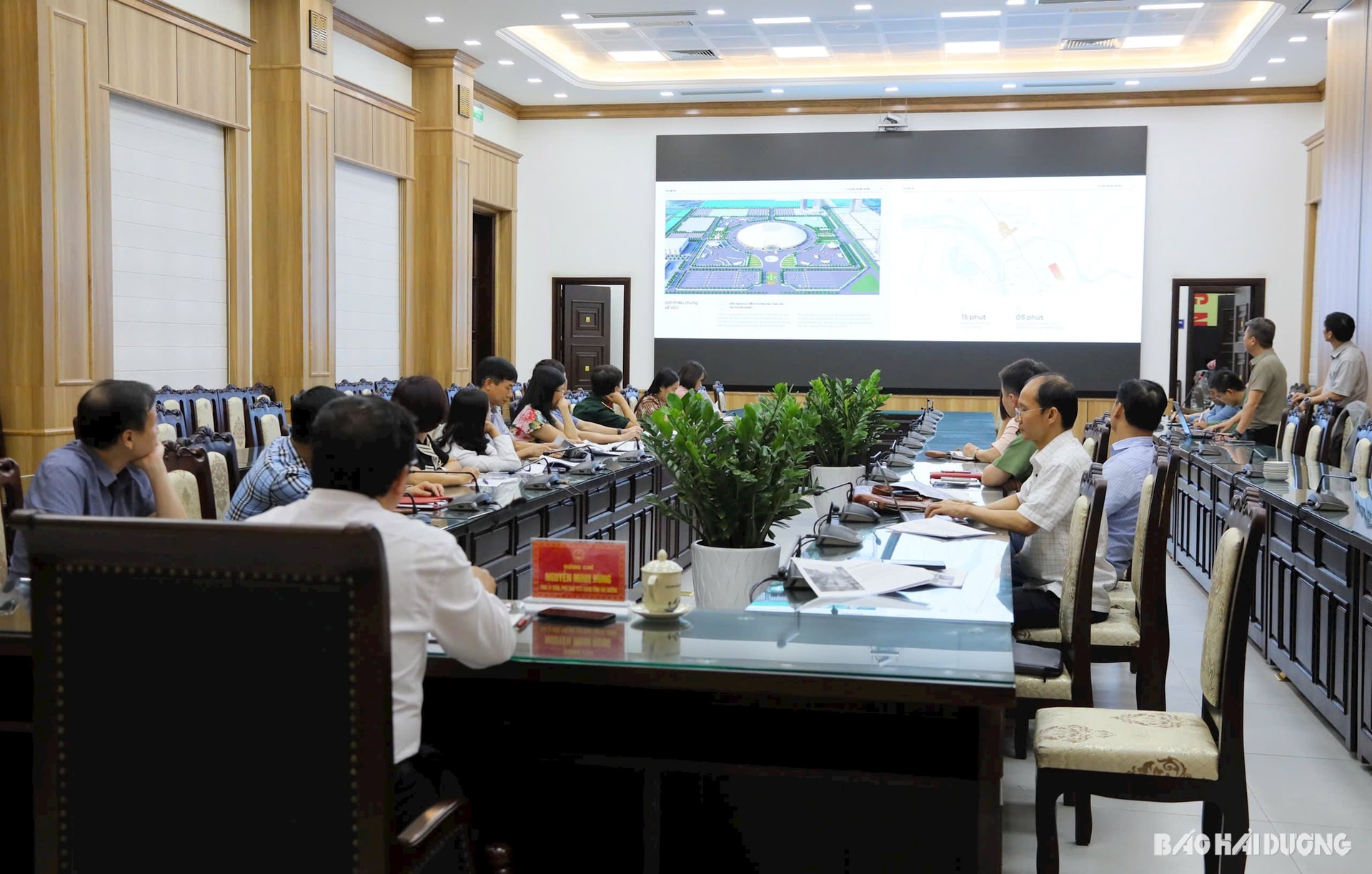 trien-lam-kinh-te-xa-hoi-2.jpg