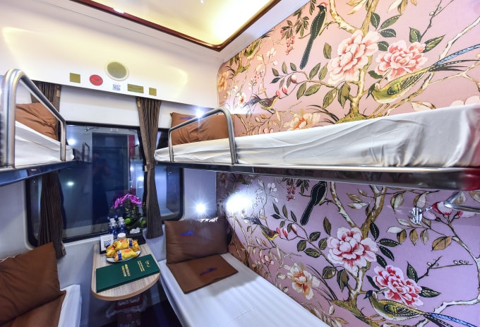 Tàu chất lượng cao SE19. Ảnh: Giang Huy