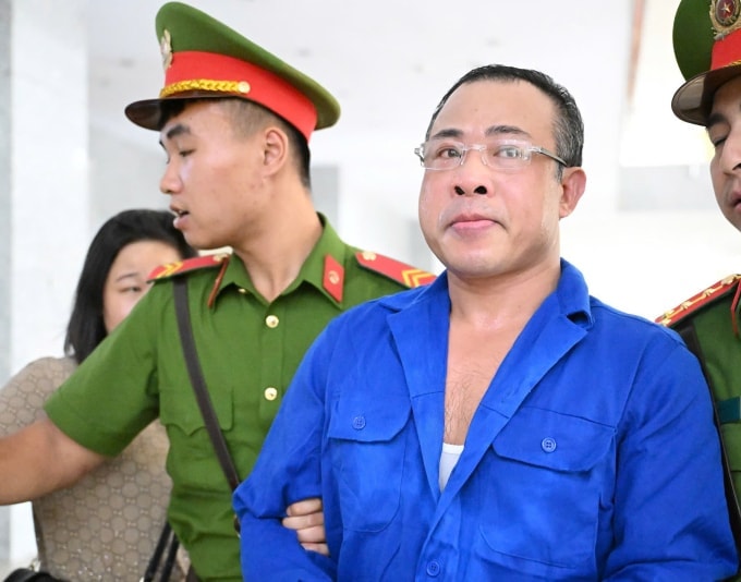 chu-chung-cu-khuong-ha.jpg