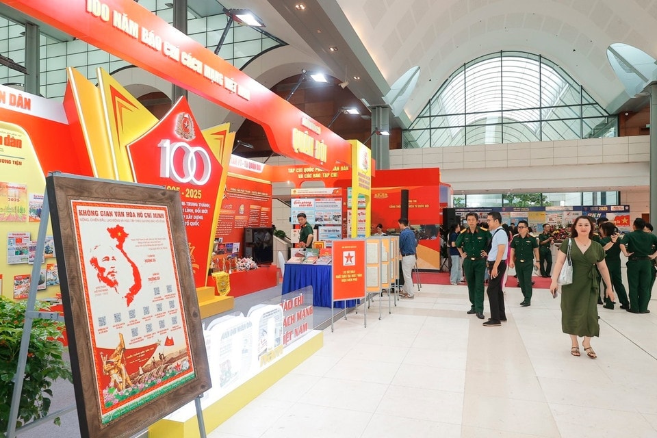 Exhibition booths at the festival. (Photo: VNA)
