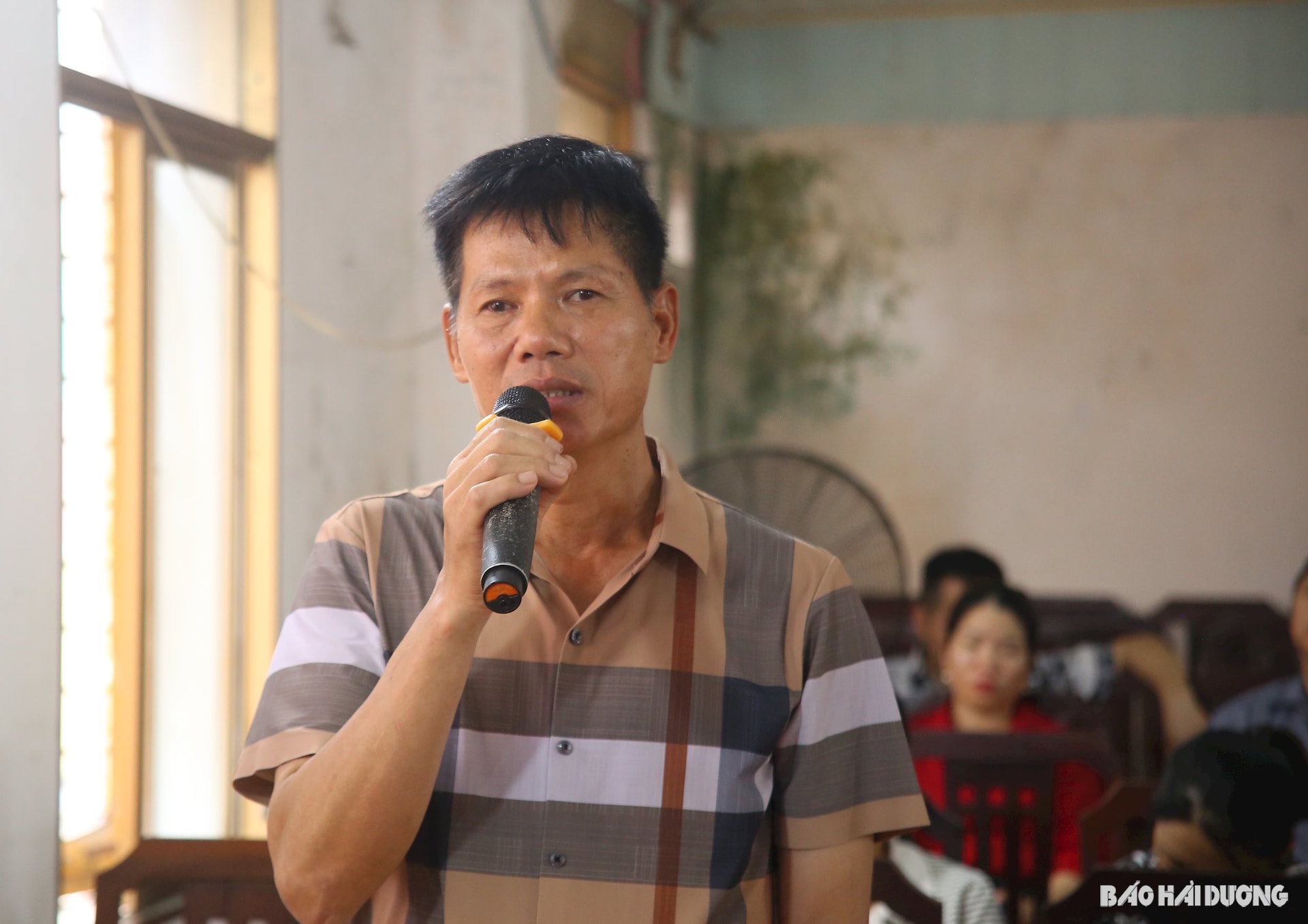 hoi-nguoi-mu1.jpg