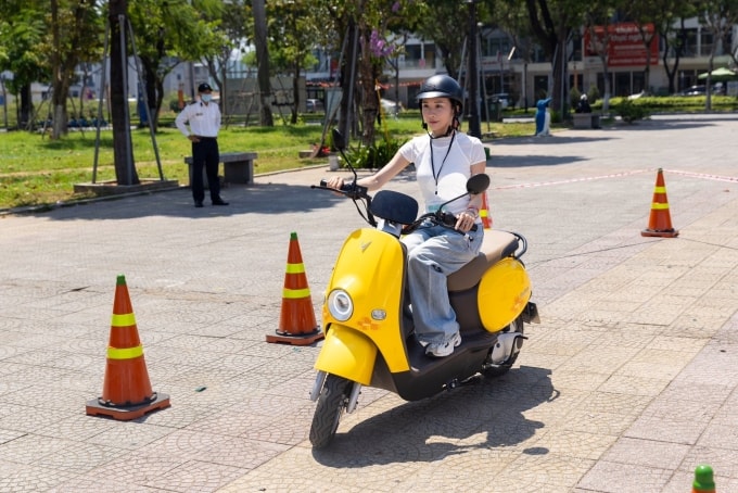 Xe máy điện VinFast Motio hướng đến người dùng là học sinh, sinh viên. Ảnh: VinFast