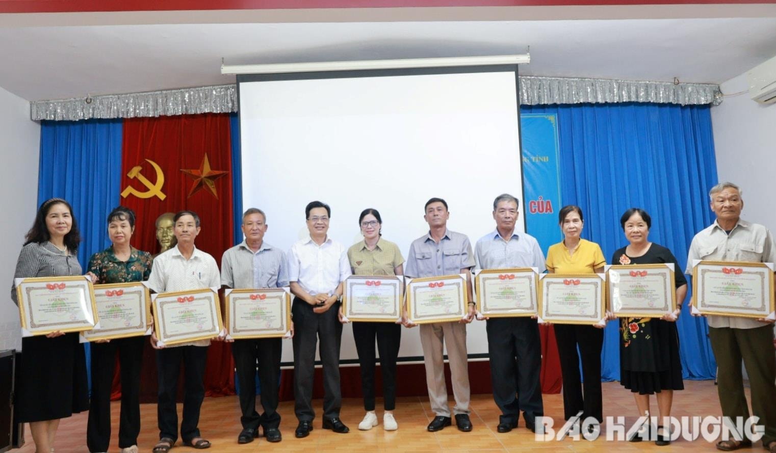 cau-lac-bo-lien-the-he-2-.jpg