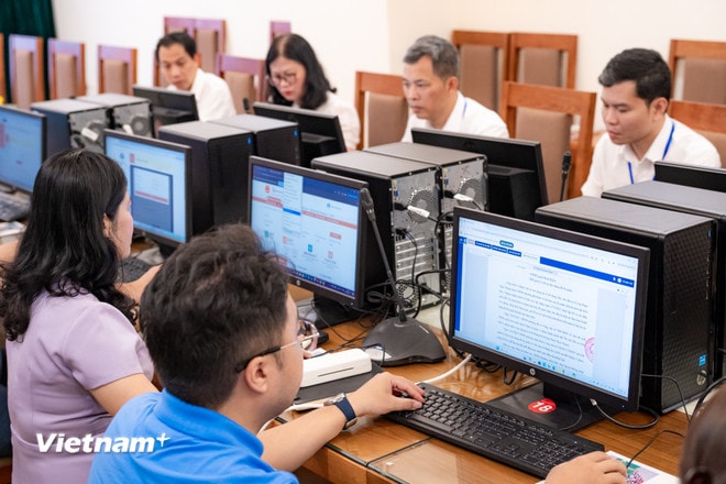vnp-van-hanh-thi-diem-chinh-quyen-2-cap-6.jpg