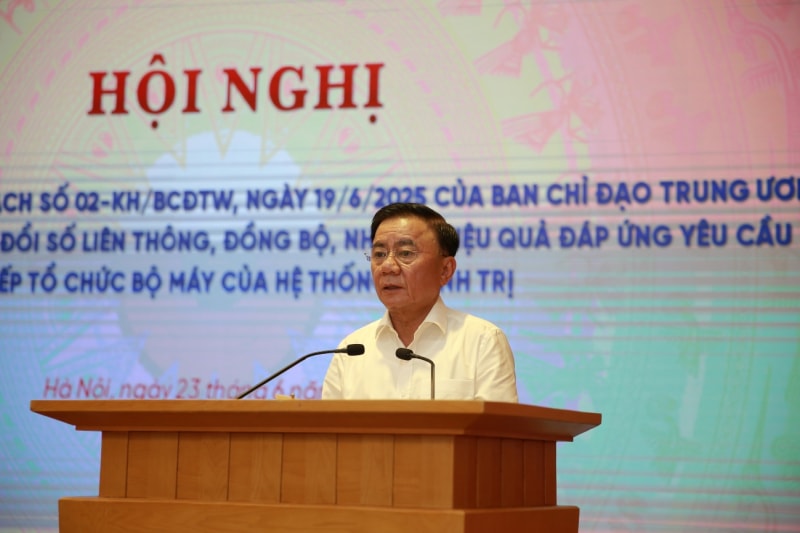 tran-cam-tu.jpg