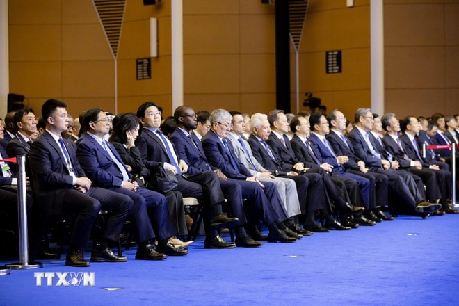 ttxvn-thu-tuong-pham-minh-chinh-tham-du-khai-mac-hoi-nghi-wef-16-thien-tan-2025-8112429-2.jpg