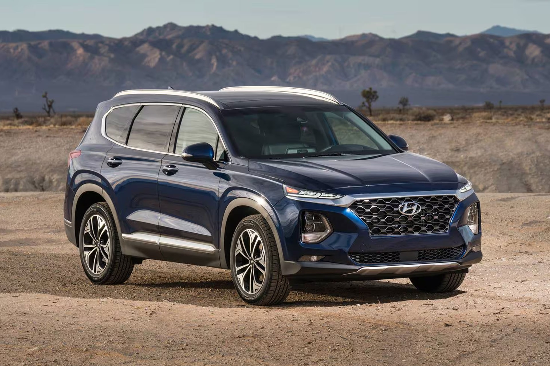 Hyundai Santa Fe 2019.jpg