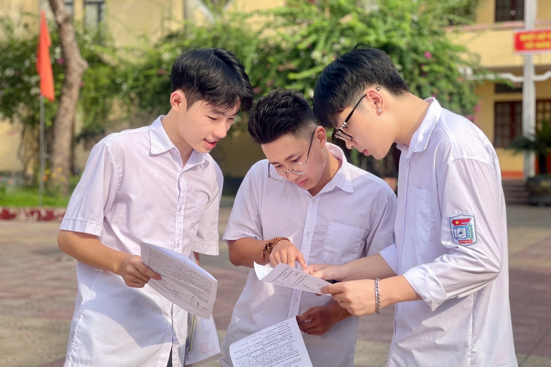 Thí sinh dự thi tốt nghiệp THPT. Ảnh tư l