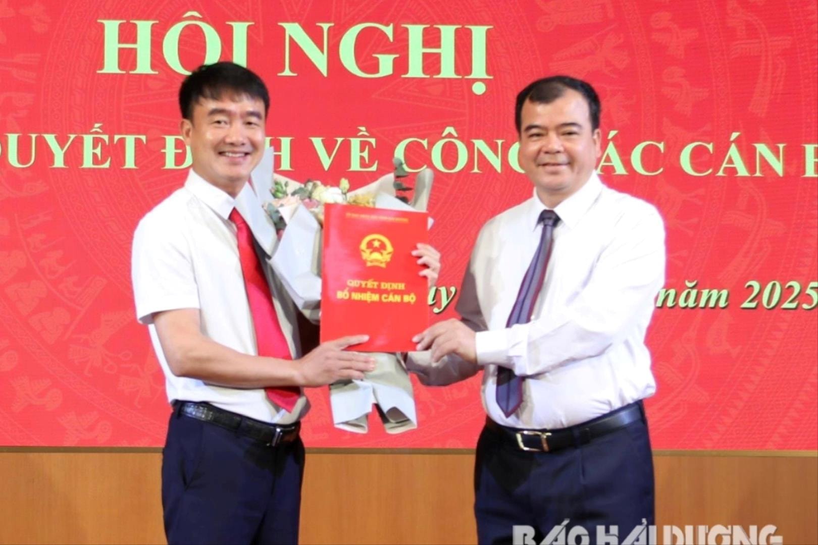 trao-quyet-dinh-bo-nhiem-1-.jpg