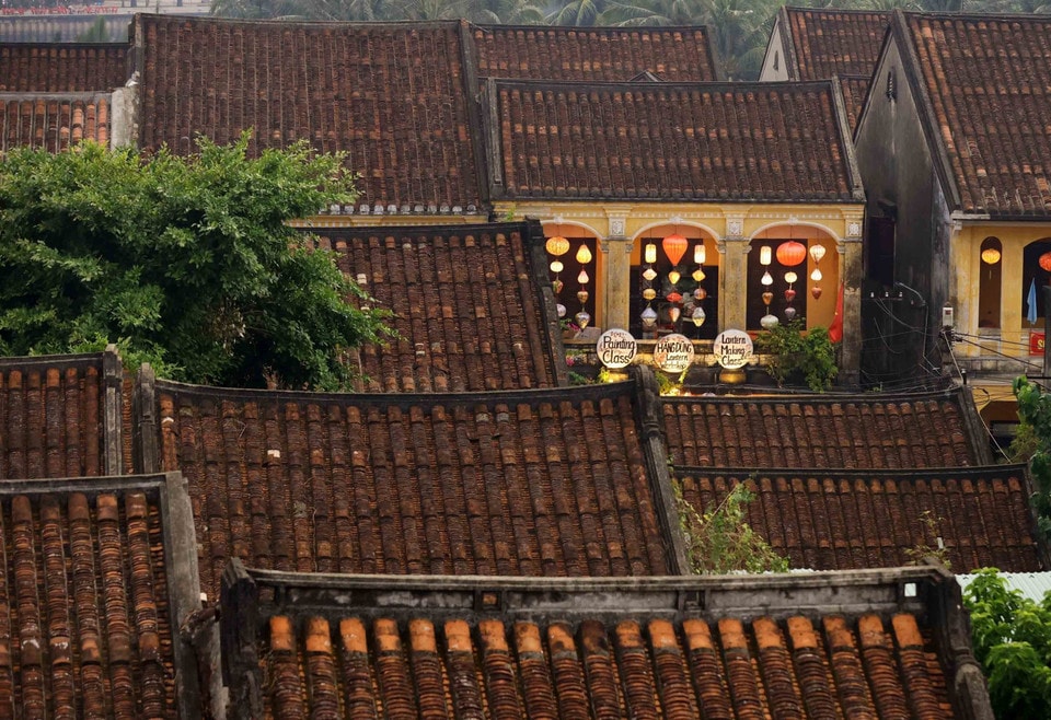 Each ancient house holds a story of cultural harmony, where Vietnamese, Chinese, and Japanese architecture blend seamlessly through centuries. (Photo: Nhat Anh - VNA)
