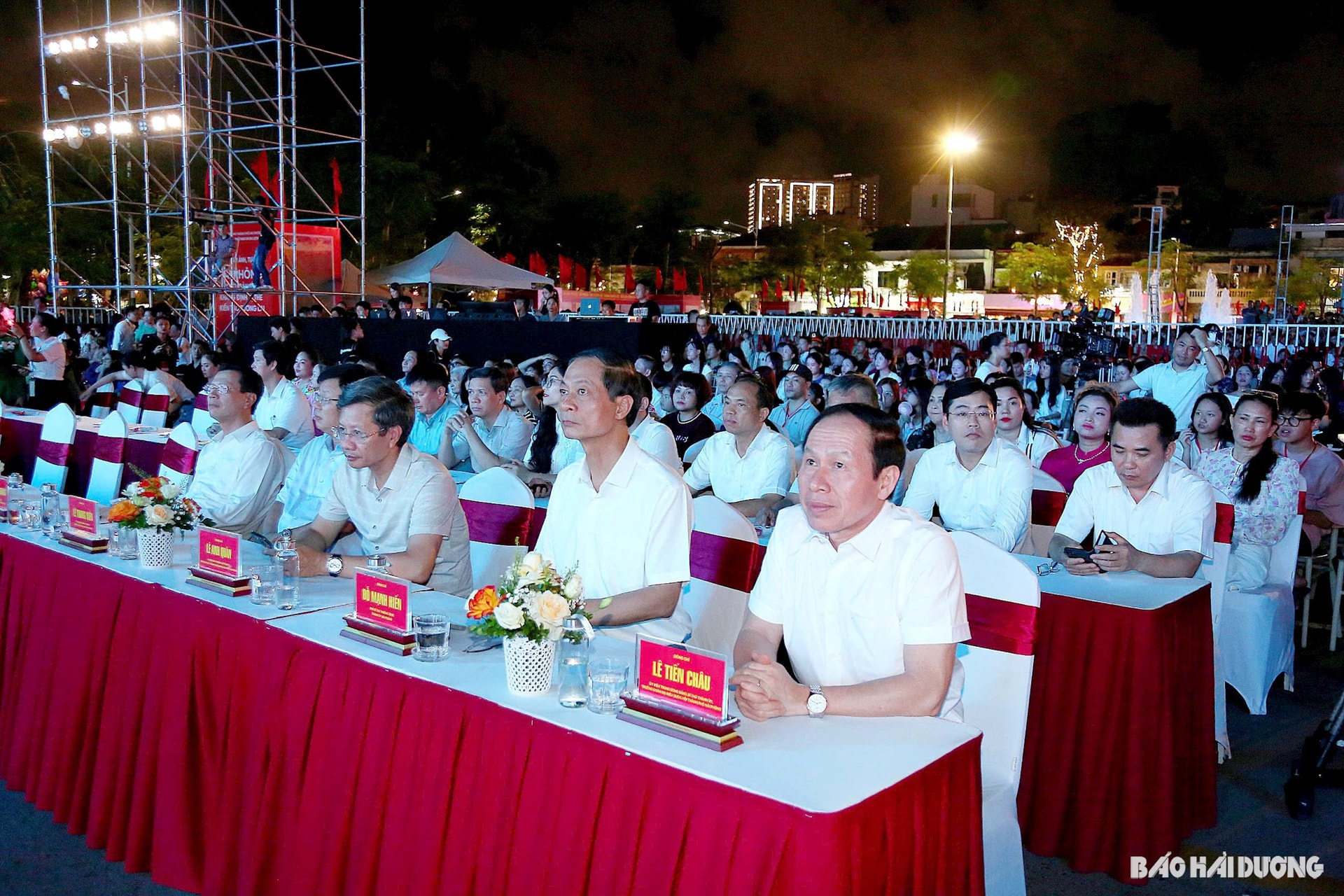 អ្នកតំណាង-in-hai-phong.jpg