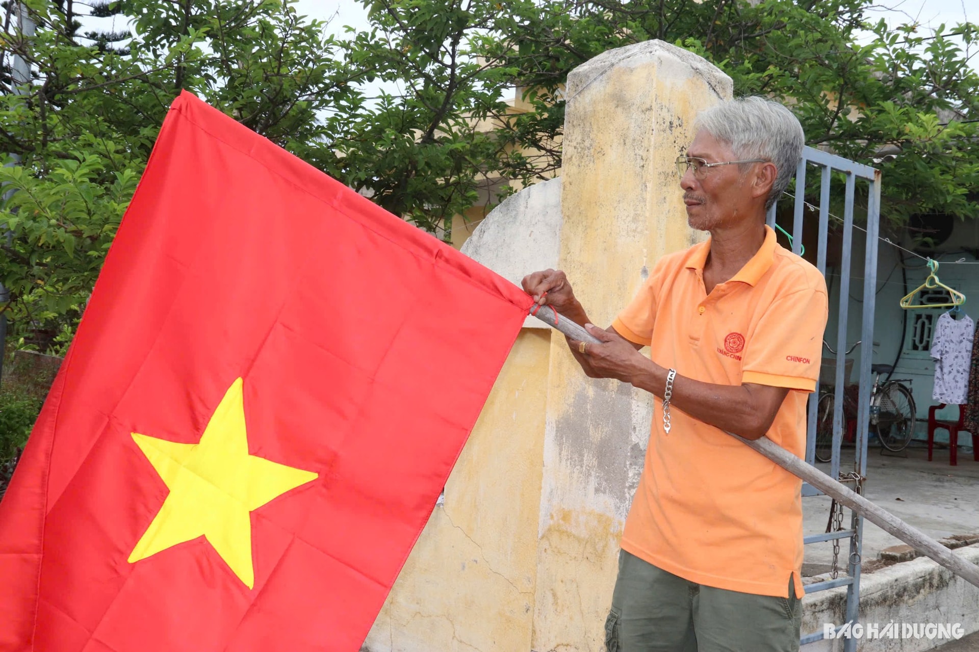 dinh-nhu-hung.jpg