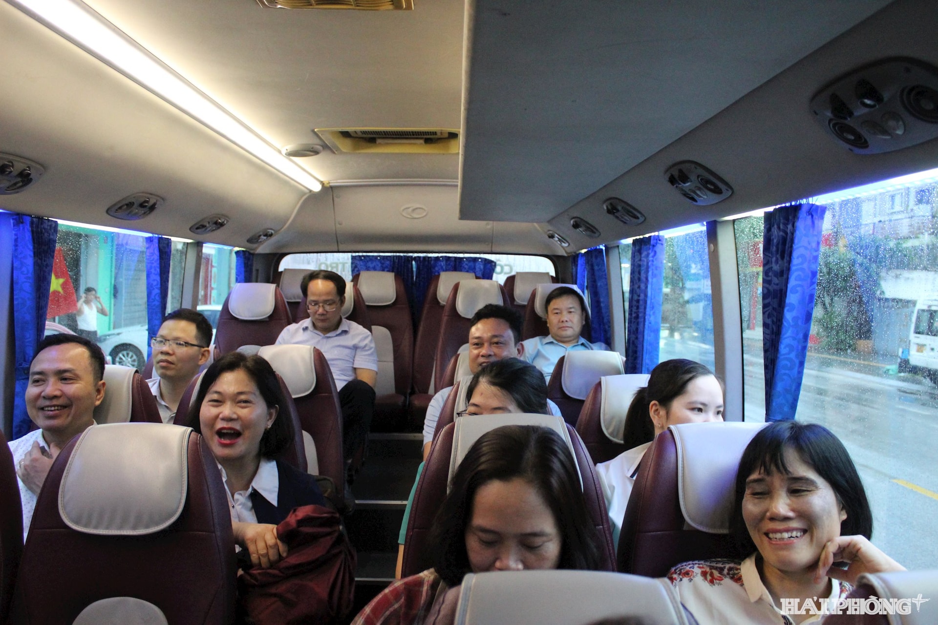 cong-chuc3.jpg